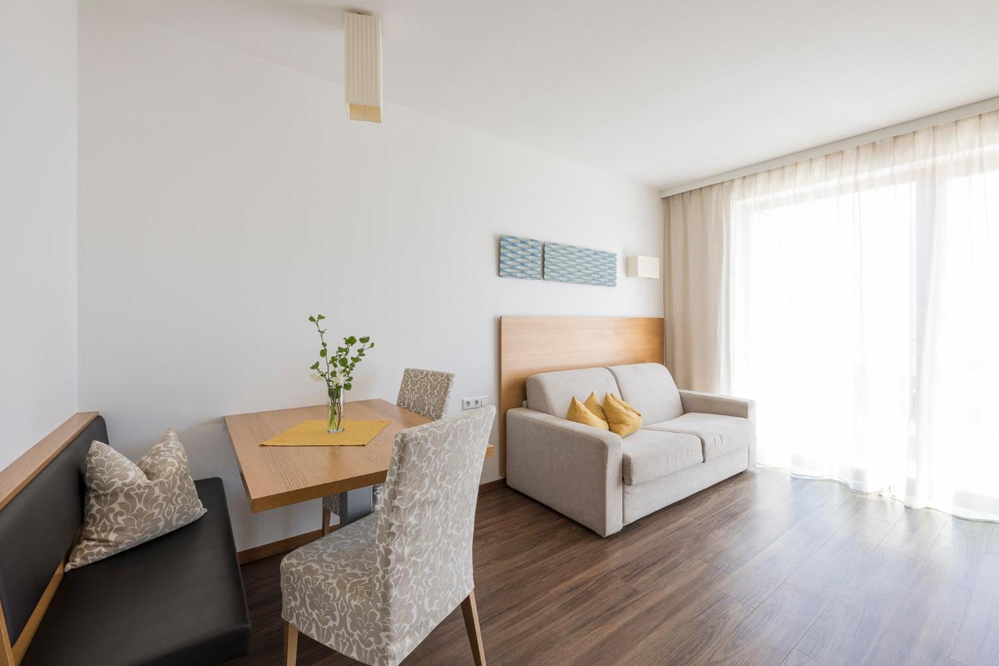 Residence Aqualis Marlengo Esterno foto