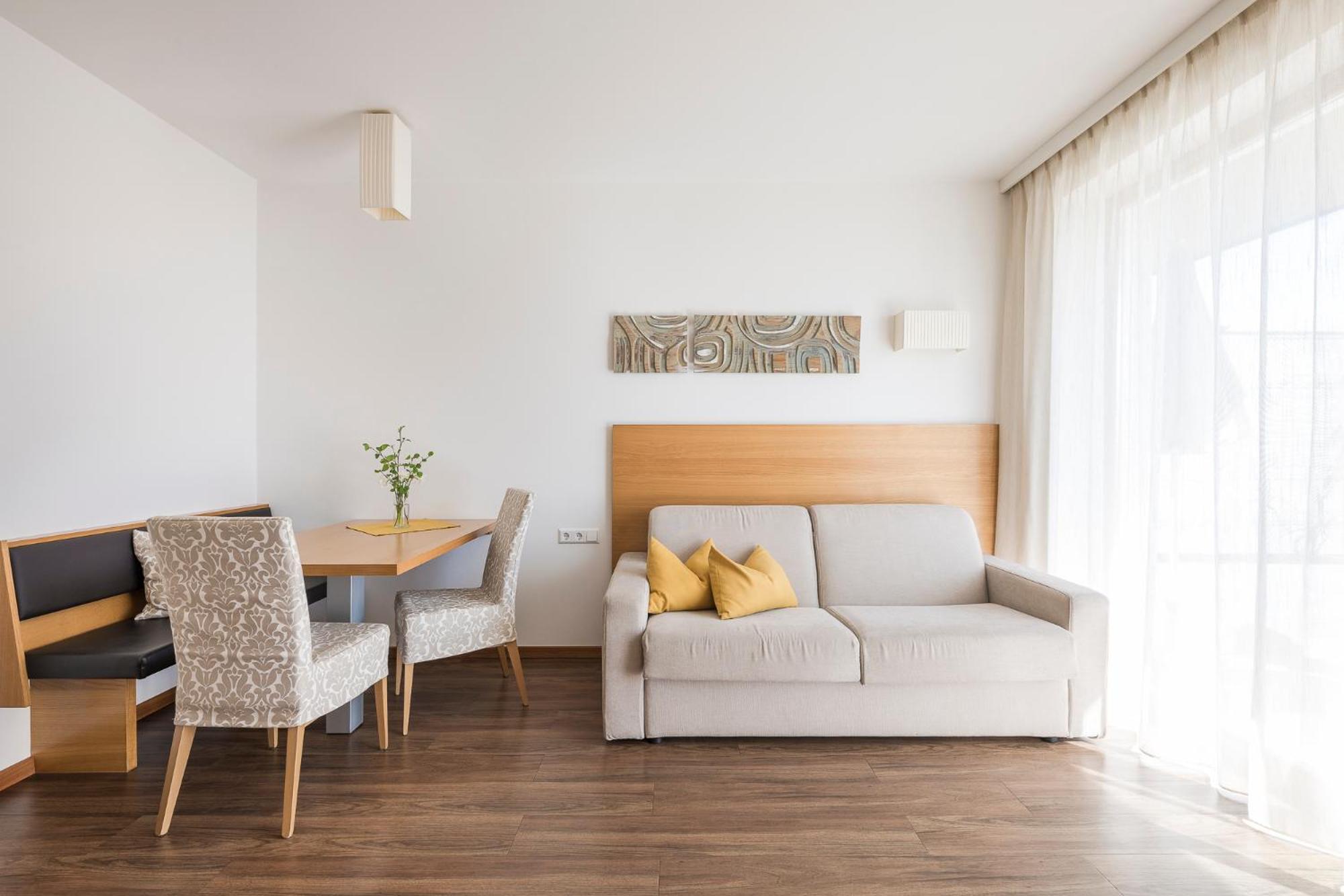 Residence Aqualis Marlengo Esterno foto