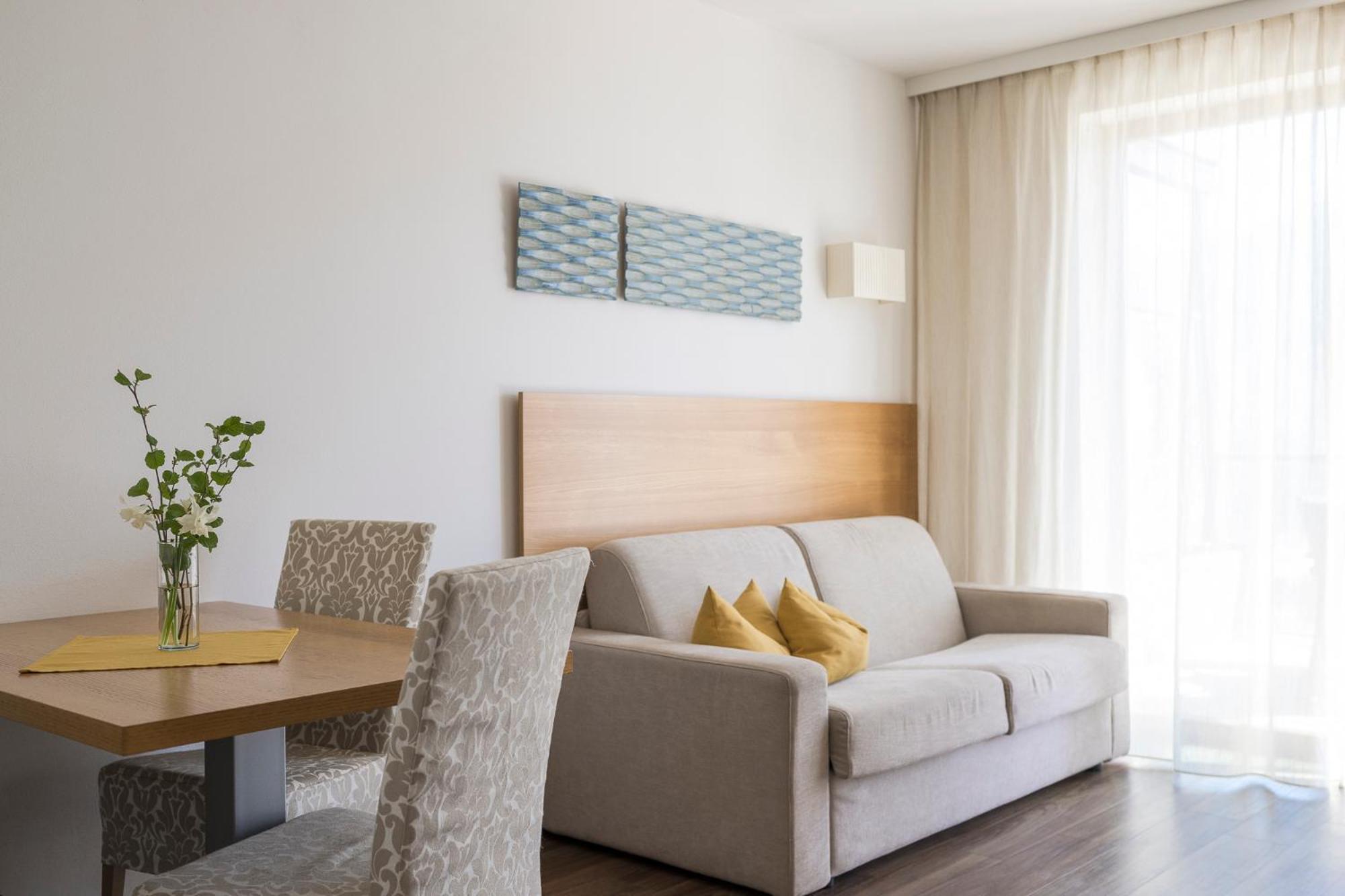 Residence Aqualis Marlengo Esterno foto