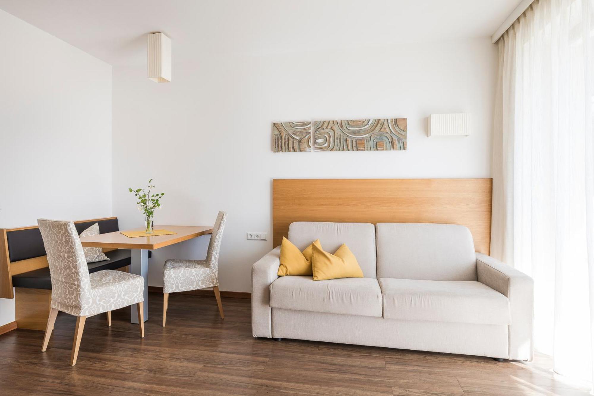 Residence Aqualis Marlengo Esterno foto